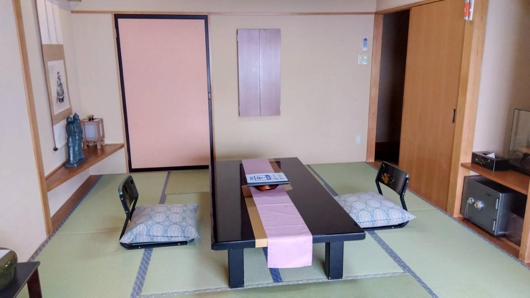 Yura Onsen Yaotome Hotel Tsuruoka Exterior photo